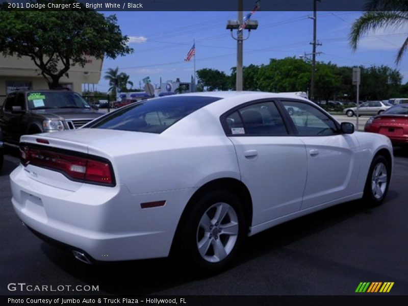Bright White / Black 2011 Dodge Charger SE