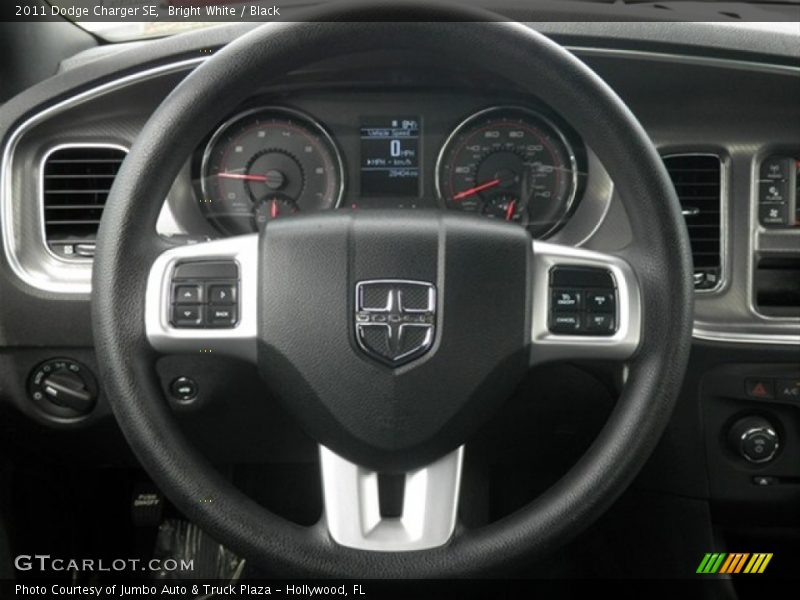 Bright White / Black 2011 Dodge Charger SE