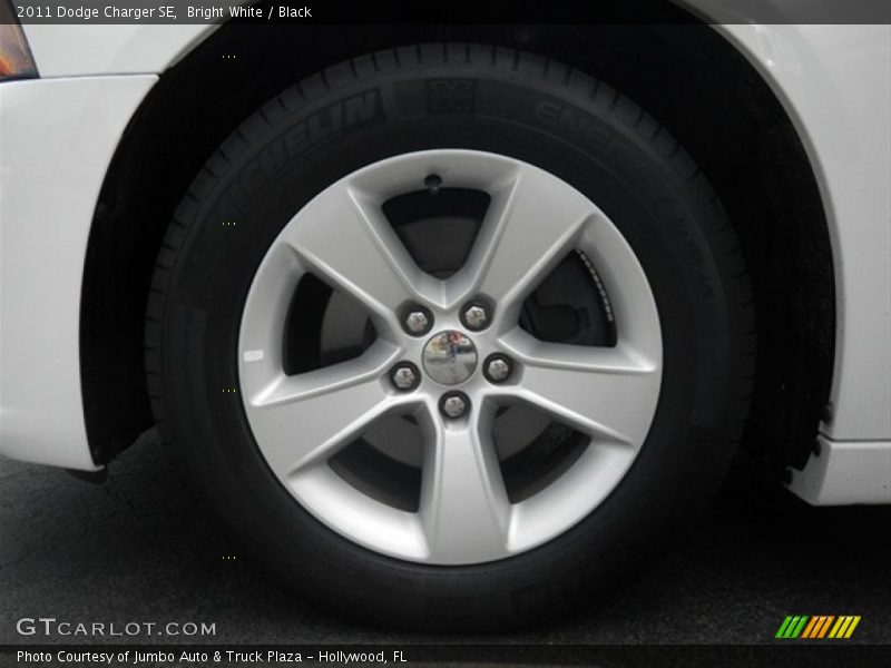 Bright White / Black 2011 Dodge Charger SE