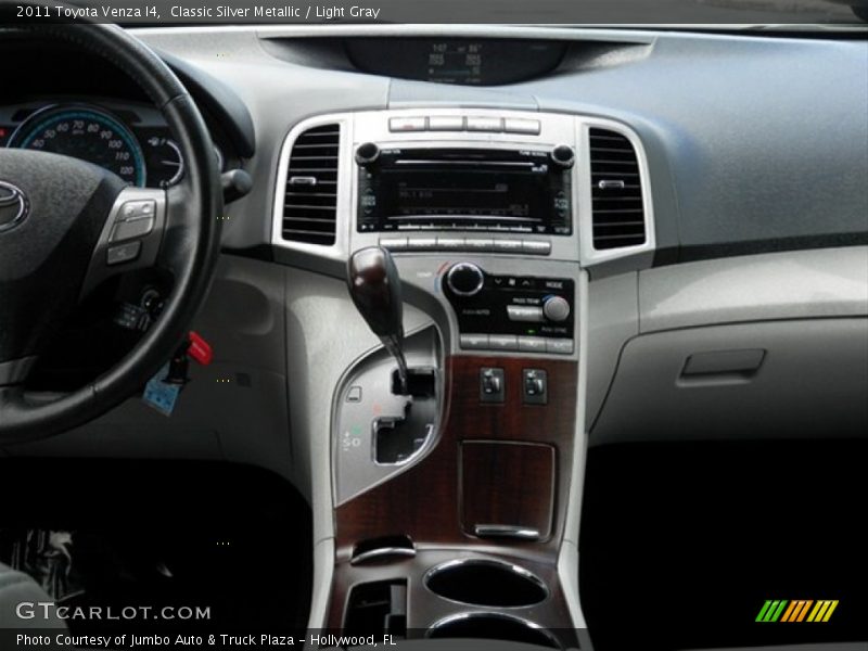 Classic Silver Metallic / Light Gray 2011 Toyota Venza I4