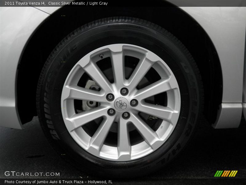 Classic Silver Metallic / Light Gray 2011 Toyota Venza I4