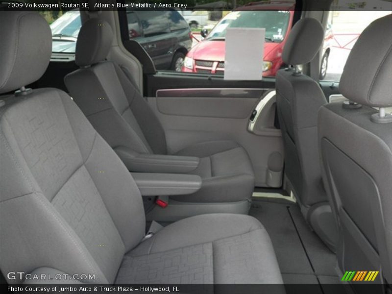 Atlantis Blue Metallic / Aero Grey 2009 Volkswagen Routan SE