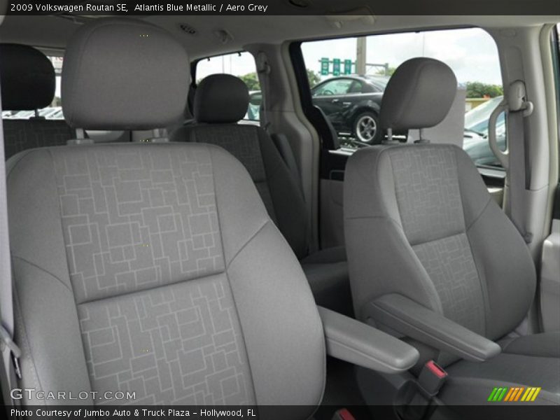 Atlantis Blue Metallic / Aero Grey 2009 Volkswagen Routan SE