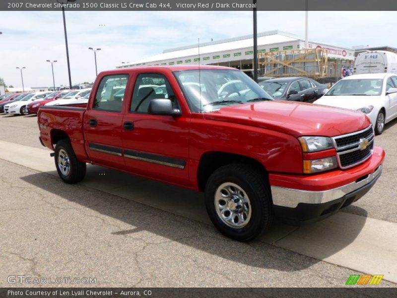 Victory Red / Dark Charcoal 2007 Chevrolet Silverado 1500 Classic LS Crew Cab 4x4