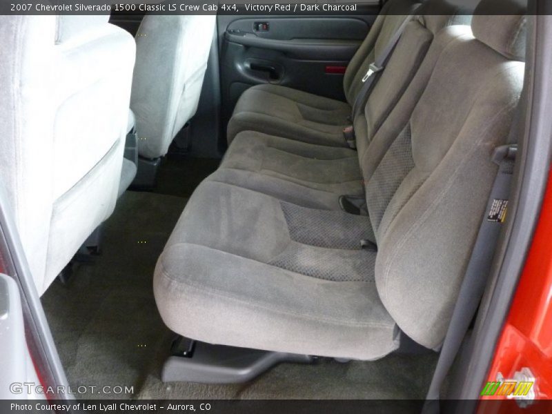 Victory Red / Dark Charcoal 2007 Chevrolet Silverado 1500 Classic LS Crew Cab 4x4