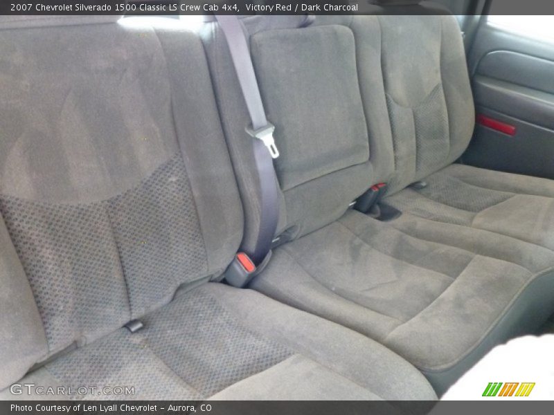 Victory Red / Dark Charcoal 2007 Chevrolet Silverado 1500 Classic LS Crew Cab 4x4