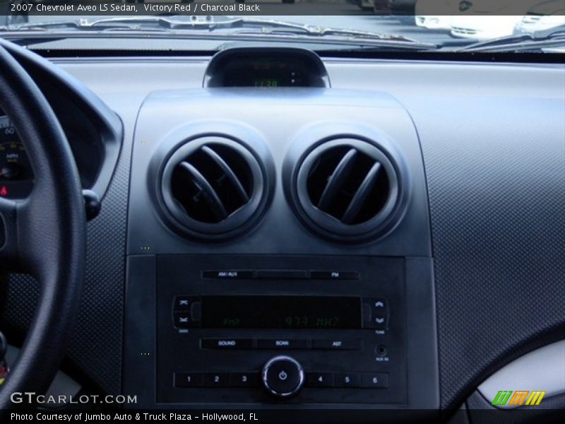 Victory Red / Charcoal Black 2007 Chevrolet Aveo LS Sedan