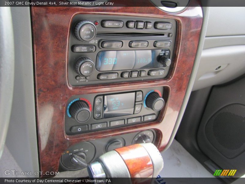 Silver Mist Metallic / Light Gray 2007 GMC Envoy Denali 4x4