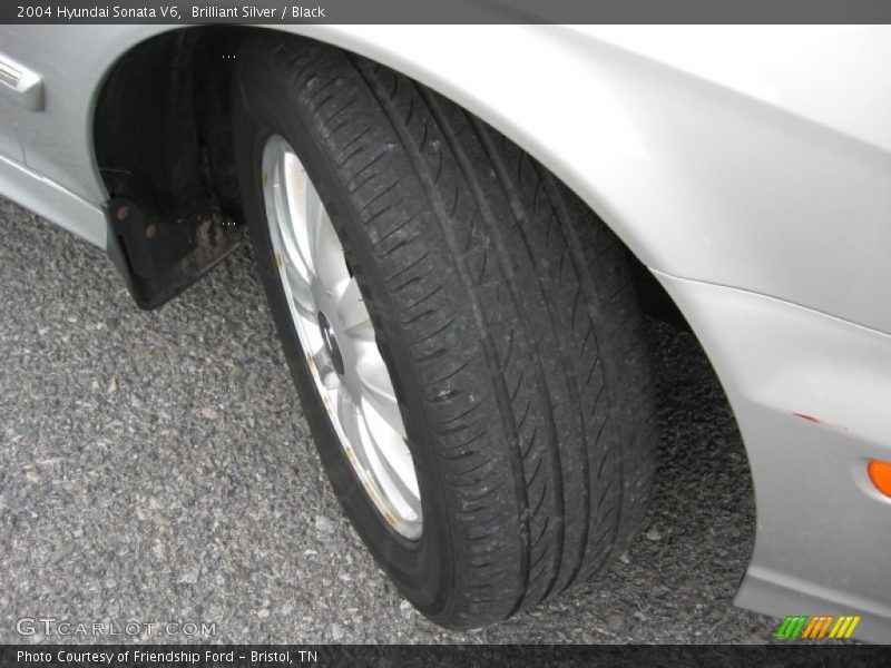Brilliant Silver / Black 2004 Hyundai Sonata V6