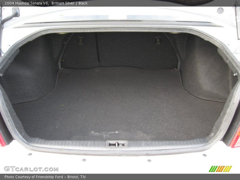 Brilliant Silver / Black 2004 Hyundai Sonata V6