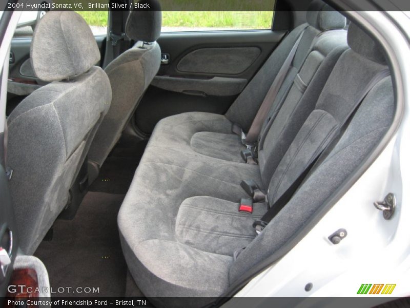 Brilliant Silver / Black 2004 Hyundai Sonata V6