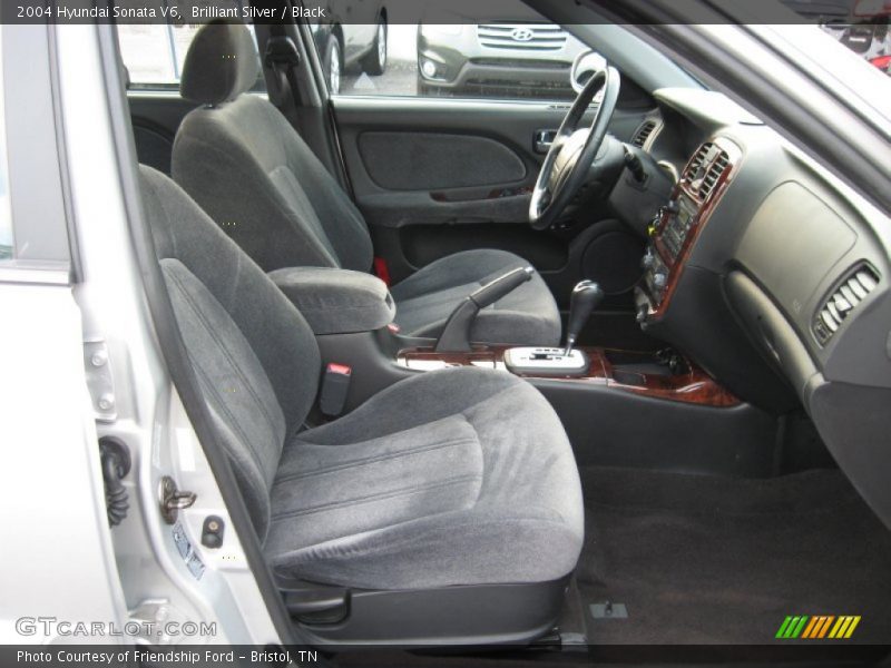 Brilliant Silver / Black 2004 Hyundai Sonata V6
