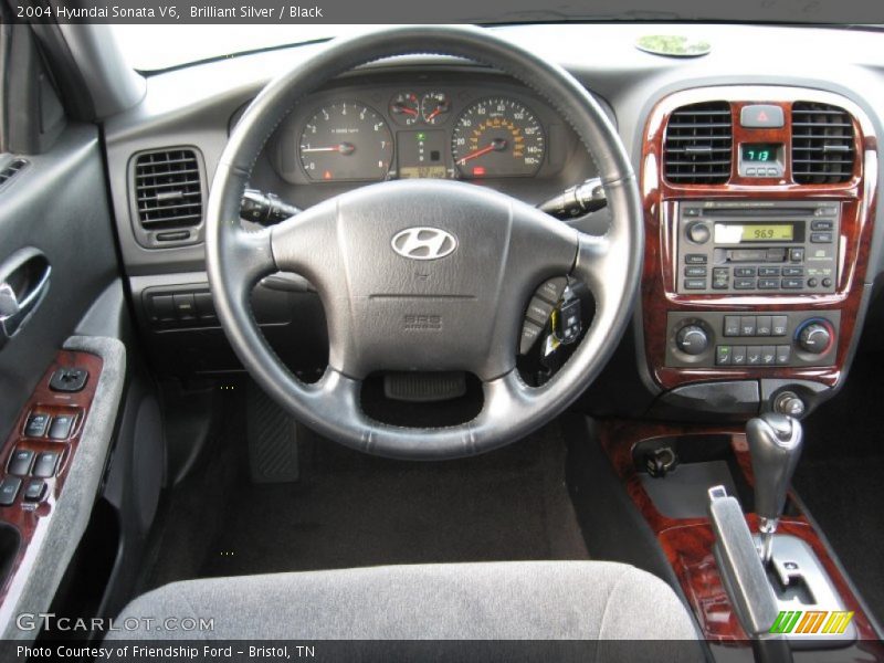 Brilliant Silver / Black 2004 Hyundai Sonata V6