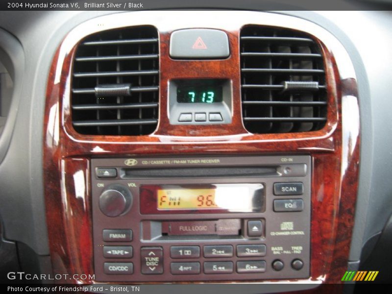 Brilliant Silver / Black 2004 Hyundai Sonata V6