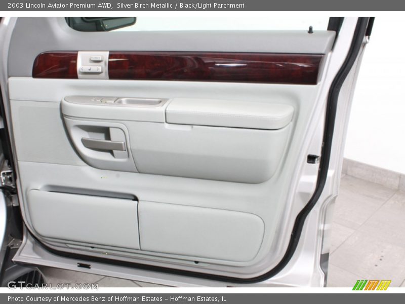 Silver Birch Metallic / Black/Light Parchment 2003 Lincoln Aviator Premium AWD