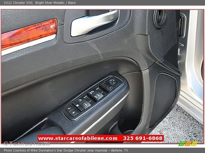 Bright Silver Metallic / Black 2012 Chrysler 300