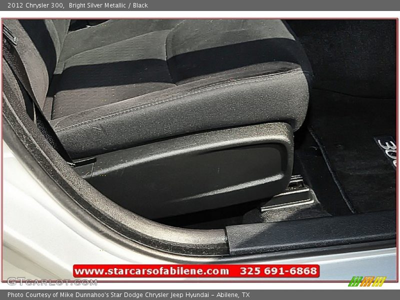 Bright Silver Metallic / Black 2012 Chrysler 300