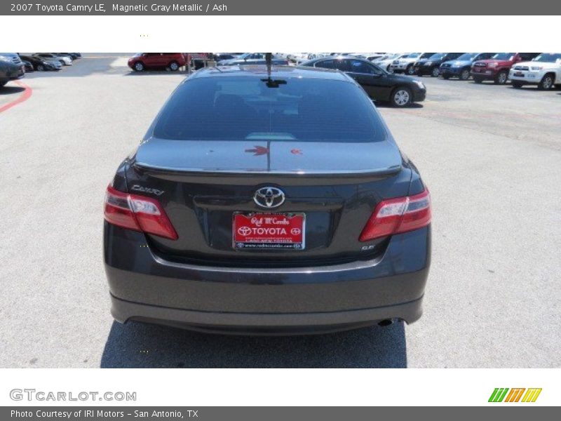Magnetic Gray Metallic / Ash 2007 Toyota Camry LE