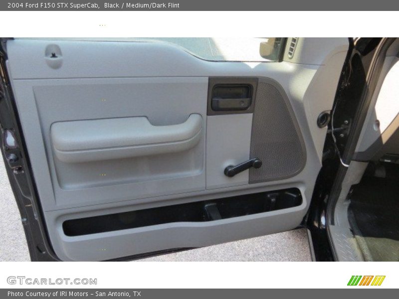 Black / Medium/Dark Flint 2004 Ford F150 STX SuperCab