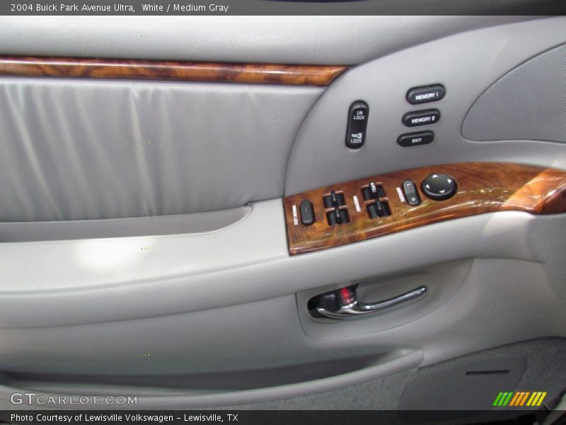 White / Medium Gray 2004 Buick Park Avenue Ultra