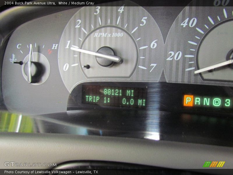 White / Medium Gray 2004 Buick Park Avenue Ultra