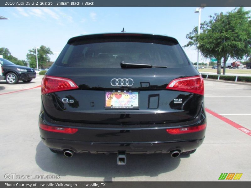 Brilliant Black / Black 2010 Audi Q5 3.2 quattro