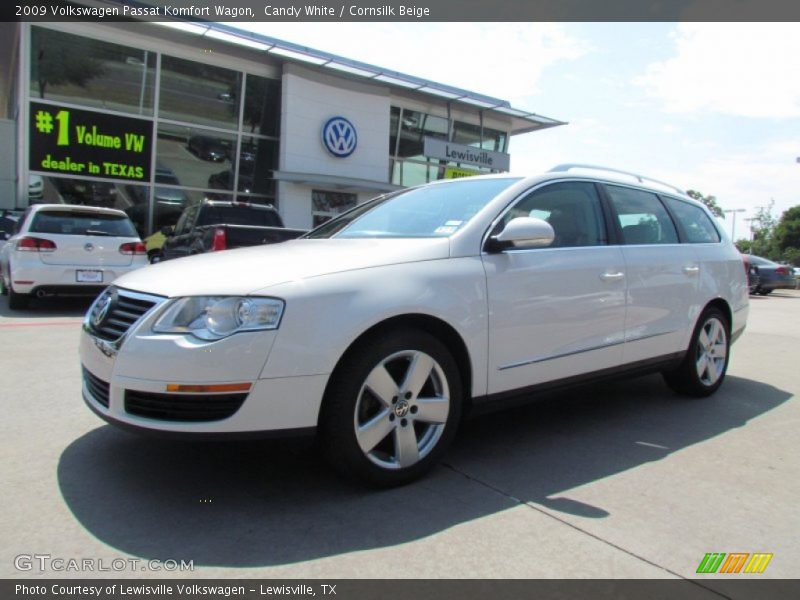 Candy White / Cornsilk Beige 2009 Volkswagen Passat Komfort Wagon