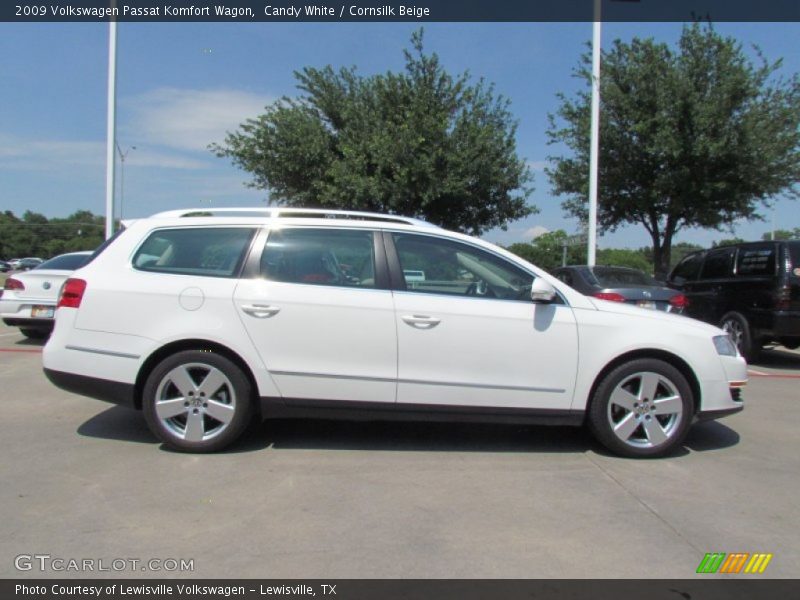 Candy White / Cornsilk Beige 2009 Volkswagen Passat Komfort Wagon