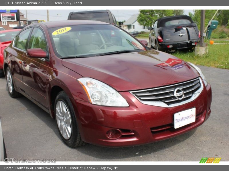 Tuscan Sun / Blond 2011 Nissan Altima 2.5 S
