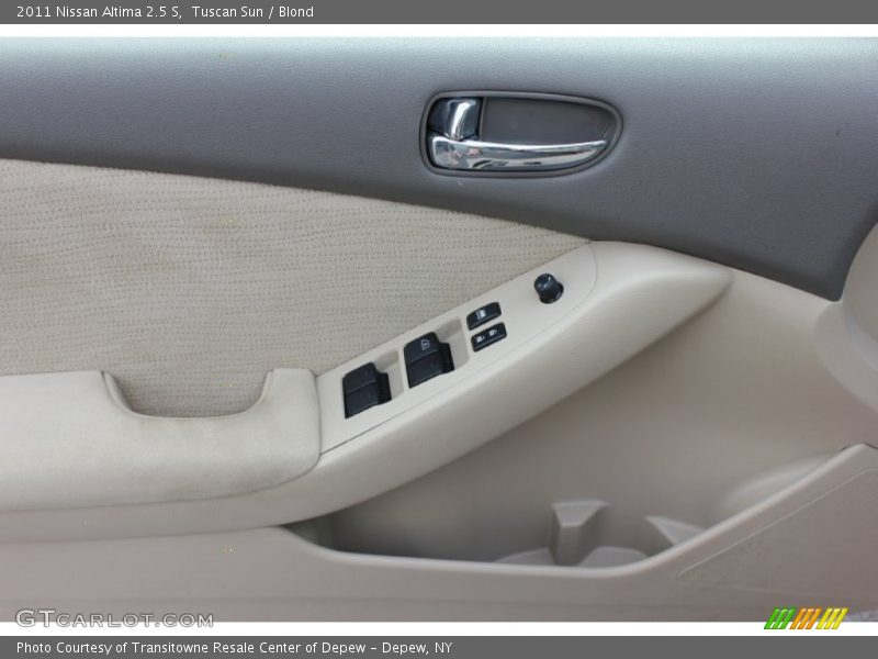Tuscan Sun / Blond 2011 Nissan Altima 2.5 S