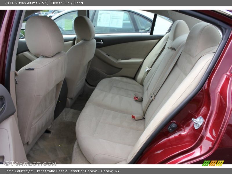 Tuscan Sun / Blond 2011 Nissan Altima 2.5 S