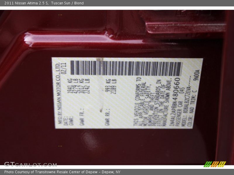 Tuscan Sun / Blond 2011 Nissan Altima 2.5 S