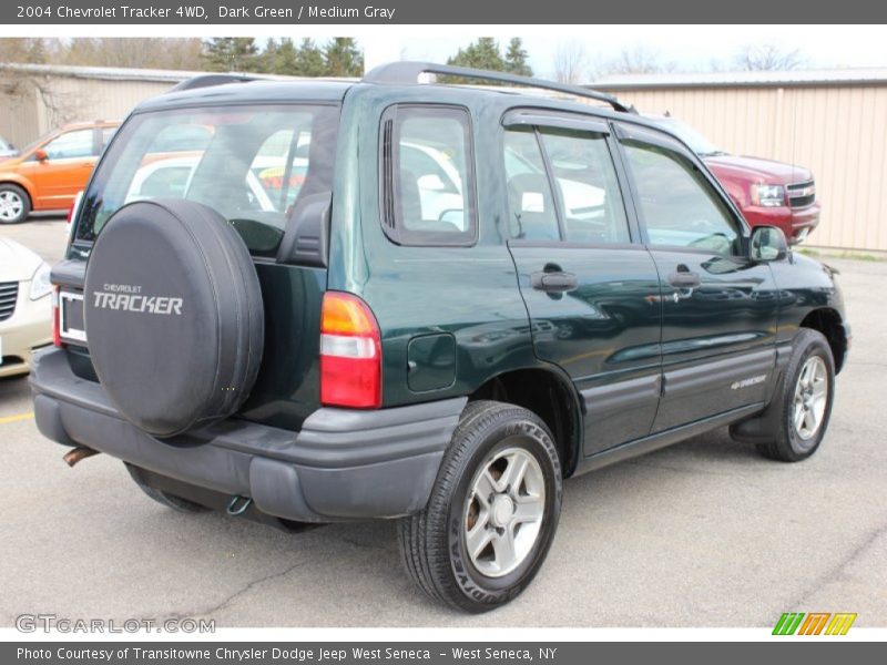 Dark Green / Medium Gray 2004 Chevrolet Tracker 4WD
