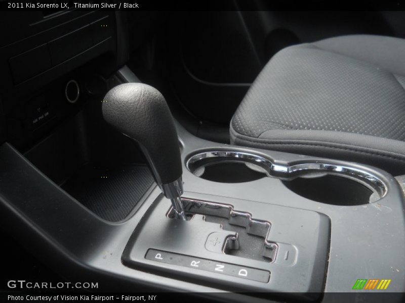 Titanium Silver / Black 2011 Kia Sorento LX