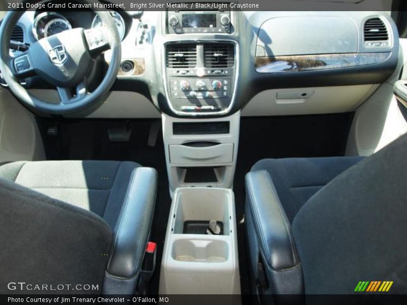 Bright Silver Metallic / Black/Light Graystone 2011 Dodge Grand Caravan Mainstreet