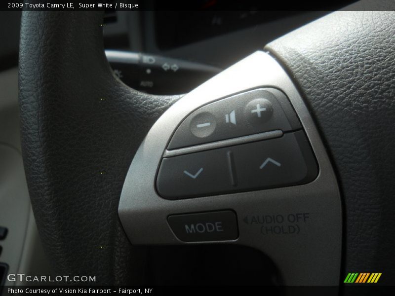 Super White / Bisque 2009 Toyota Camry LE