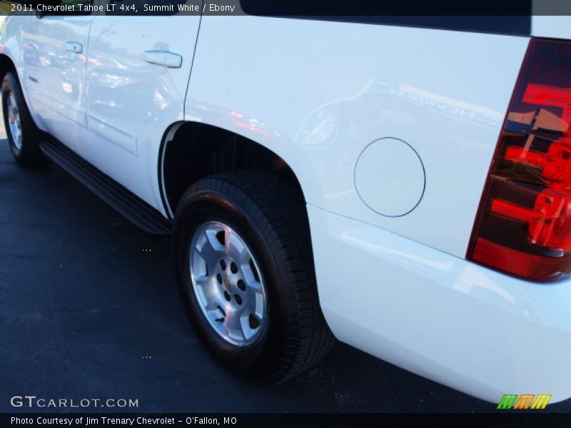 Summit White / Ebony 2011 Chevrolet Tahoe LT 4x4