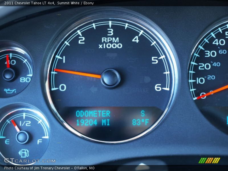 Summit White / Ebony 2011 Chevrolet Tahoe LT 4x4