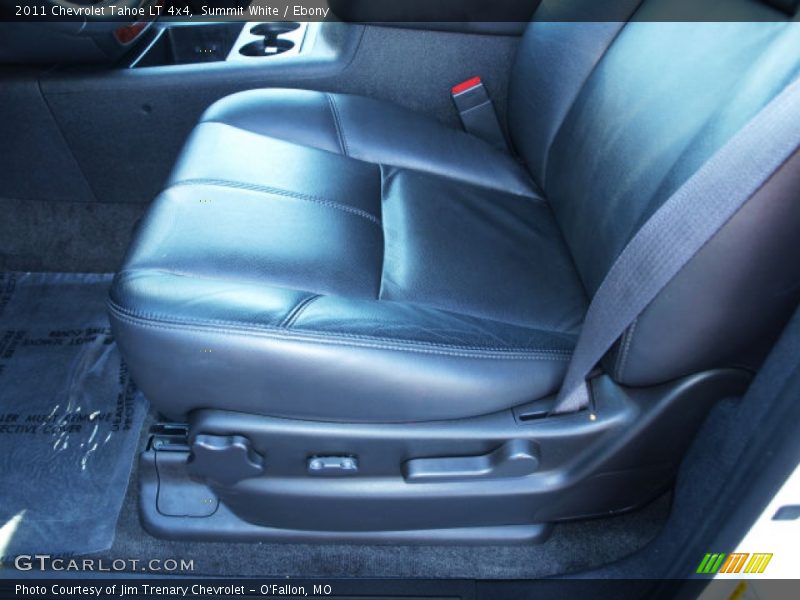 Summit White / Ebony 2011 Chevrolet Tahoe LT 4x4