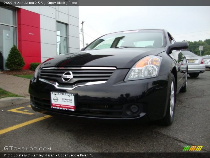 Super Black / Blond 2009 Nissan Altima 2.5 SL