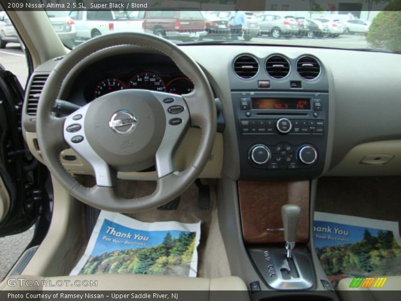 Super Black / Blond 2009 Nissan Altima 2.5 SL