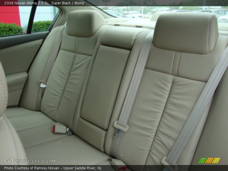 Super Black / Blond 2009 Nissan Altima 2.5 SL