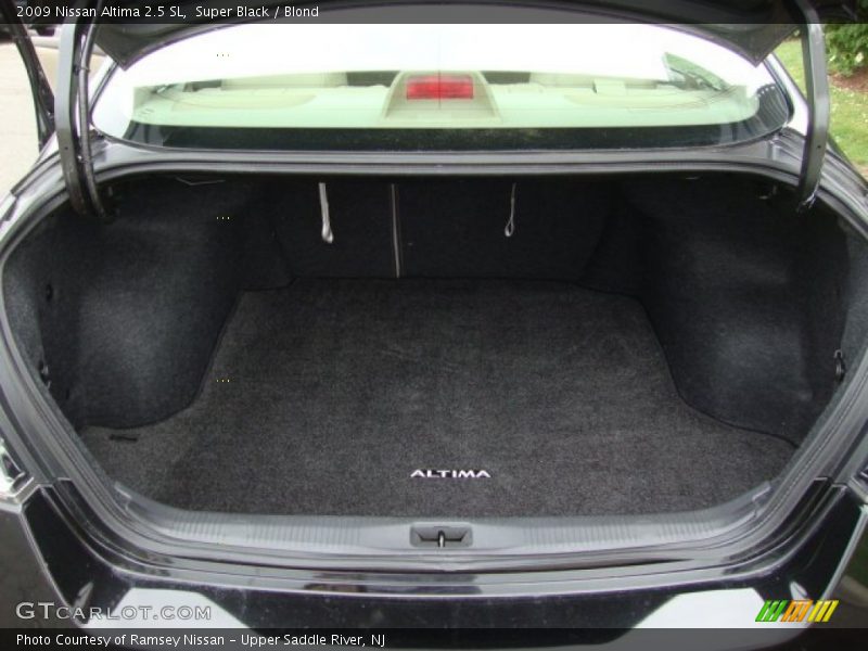 Super Black / Blond 2009 Nissan Altima 2.5 SL