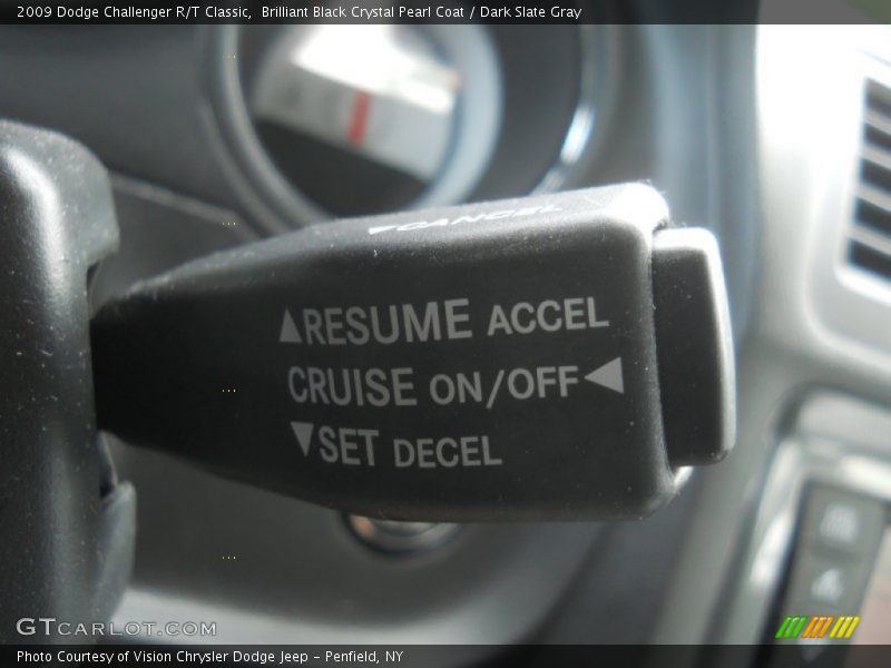 Brilliant Black Crystal Pearl Coat / Dark Slate Gray 2009 Dodge Challenger R/T Classic