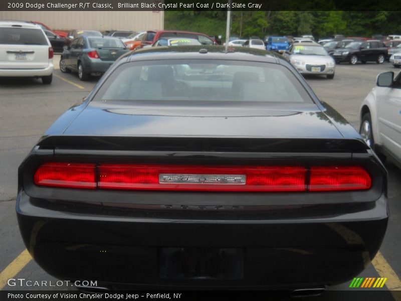Brilliant Black Crystal Pearl Coat / Dark Slate Gray 2009 Dodge Challenger R/T Classic