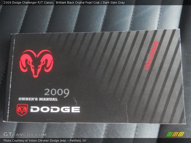 Brilliant Black Crystal Pearl Coat / Dark Slate Gray 2009 Dodge Challenger R/T Classic