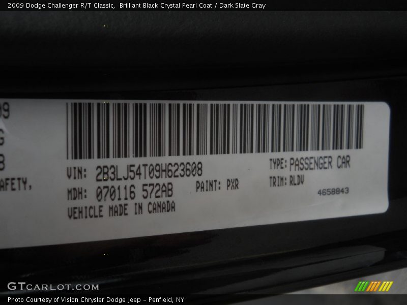 Brilliant Black Crystal Pearl Coat / Dark Slate Gray 2009 Dodge Challenger R/T Classic
