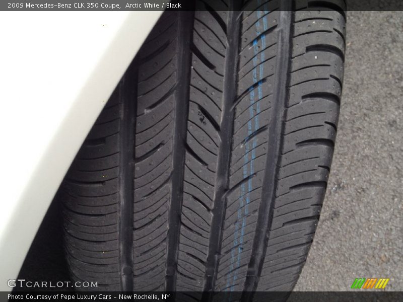 Arctic White / Black 2009 Mercedes-Benz CLK 350 Coupe