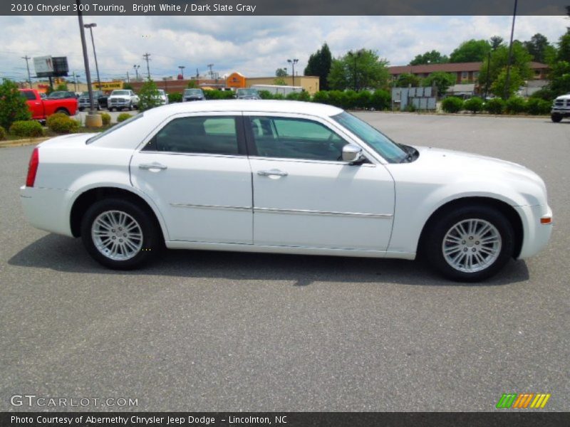 Bright White / Dark Slate Gray 2010 Chrysler 300 Touring