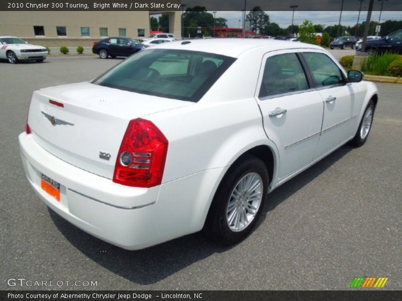 Bright White / Dark Slate Gray 2010 Chrysler 300 Touring